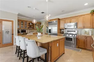 22711 Collins St, Woodland Hills, CA 91367 - Photo 10