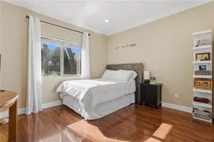 22711 Collins St, Woodland Hills, CA 91367 - Photo 22