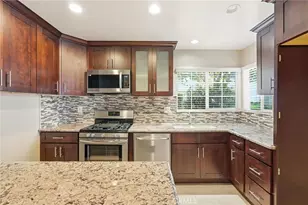 19208 Hamlin St, Reseda, CA 91335 - Photo 10