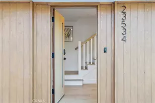 23534 Aetna St, Woodland Hills, CA 91367 - Photo 6