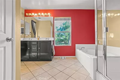 29724 Castlebury, Castaic, CA 91384 - Photo 28