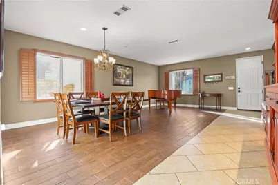 29724 Castlebury, Castaic, CA 91384 - Photo 6