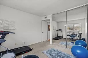 25736 Player Dr, Valencia, CA 91355 - Photo 22
