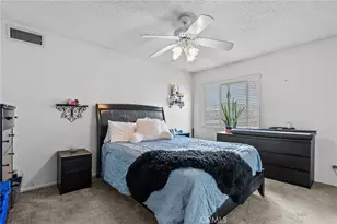 25736 Player Dr, Valencia, CA 91355 - Photo 28