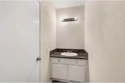 11384 Dronfield #36, Pacoima, CA 91331 - Photo 10