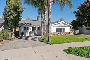 22727 Collins, Woodland Hills, CA 91367 - Photo 4