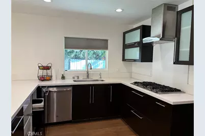 21817 Providencia Street, Woodland Hills, CA 91364 - Photo 2