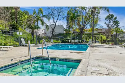 9502 Via Salerno, Burbank, CA 91504 - Photo 34