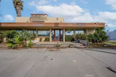 16955 Sherman Way, Van Nuys, CA 91406 - Photo 2