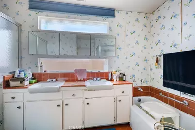 4400 Don Zarembo, Baldwin Hills, CA 90008 - Photo 22