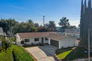 11722 Hayvenhurst, Granada Hills, CA 91344 - Photo 2