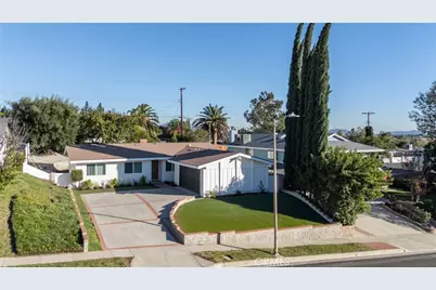 11722 Hayvenhurst, Granada Hills, CA 91344 - Photo 36