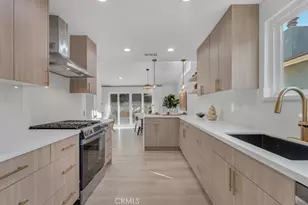 11722 Hayvenhurst, Granada Hills, CA 91344 - Photo 14