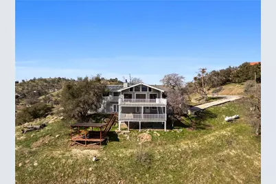 29300 Elkhorn Place, Tehachapi, CA 93561 - Photo 4