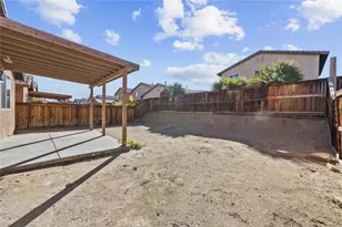 14323 Moon Valley St, Victorville, CA 92394 - Photo 36