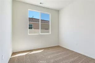 1577 E Houlguin St, Lancaster, CA 93535 - Photo 20