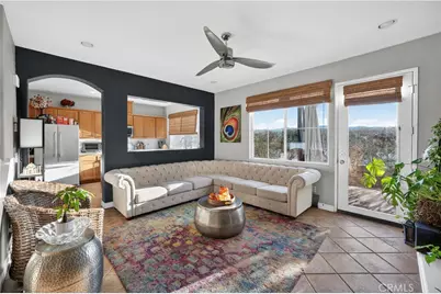 24332 Lorenzo, Valencia, CA 91355 - Photo 8