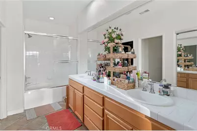 24332 Lorenzo, Valencia, CA 91355 - Photo 20