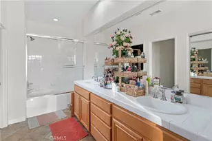 24332 Lorenzo, Valencia, CA 91355 - Photo 20