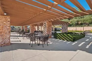 19205 Carranza, Saugus, CA 91350 - Photo 32