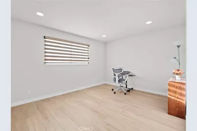 23208 Cuervo, Valencia, CA 91354 - Photo 18