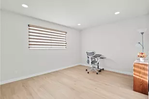 23208 Cuervo, Valencia, CA 91354 - Photo 18