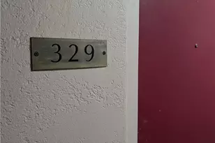 18530 Hatteras St, Tarzana, CA 91356 - Photo 6