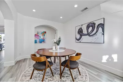 23097 Lowridge Place, Saugus, CA 91390 - Photo 8