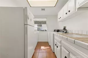 20555 Dumont St, Woodland Hills, CA 91364 - Photo 30