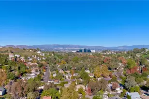 22137 Ybarra, Woodland Hills, CA 91364 - Photo 36