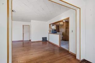 8103 Lullaby Ln, Panorama City, CA 91402 - Photo 6