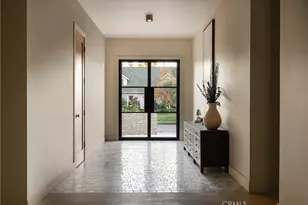 15719 Hartsook, Encino, CA 91436 - Photo 2