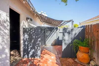 734 W Avenue H2, Lancaster, CA 93534 - Photo 48