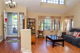 24371 Crestview, Newhall, CA 91321 - Photo 6