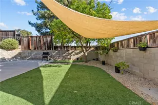 28938 Morningside Dr, Castaic, CA 91384 - Photo 12