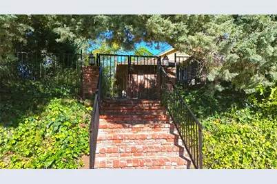 23421 Aetna Street, Woodland Hills, CA 91367 - Photo 4
