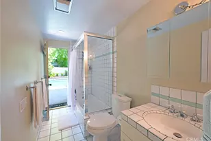 23421 Aetna St, Woodland Hills, CA 91367 - Photo 44