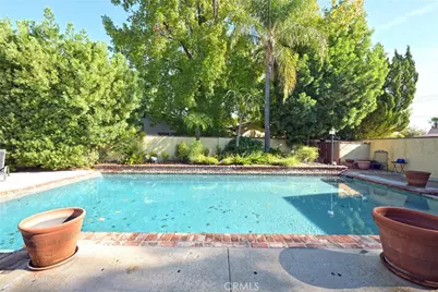 23421 Aetna Street, Woodland Hills, CA 91367 - Photo 34