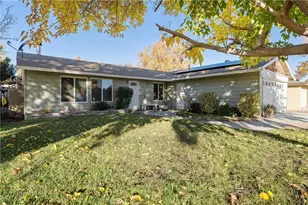 42901 Willow W Ct, Lancaster, CA 93536 - Photo 2
