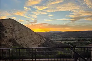 22939 Raintree Ln, Saugus, CA 91390 - Photo 44