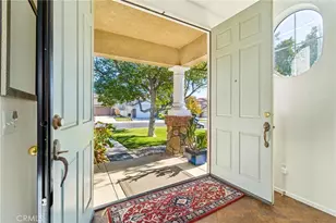 22939 Raintree Ln, Saugus, CA 91390 - Photo 4