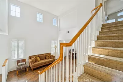 22939 Raintree Lane, Saugus, CA 91390 - Photo 16
