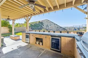 22939 Raintree Ln, Saugus, CA 91390 - Photo 36