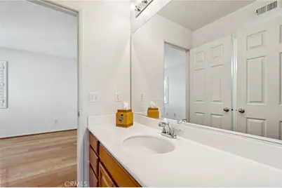 22939 Raintree Lane, Saugus, CA 91390 - Photo 28