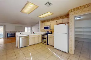6157 W Ave J4, Lancaster, CA 93536 - Photo 8