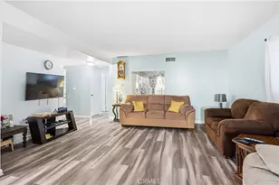 11474 Gladstone, Sylmar, CA 91342 - Photo 12