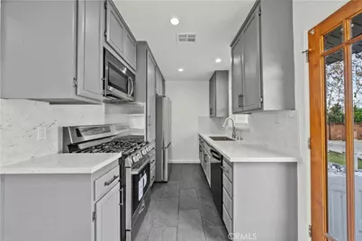 23065 16th, Newhall, CA 91321 - Photo 12