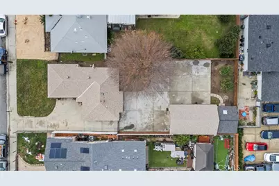 23065 16th, Newhall, CA 91321 - Photo 4