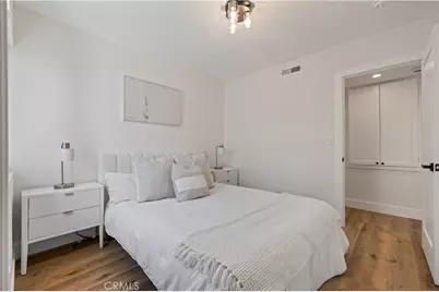 28218 Oaklar Drive, Saugus, CA 91350 - Photo 22