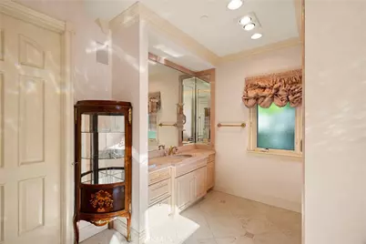 11740 Wetherby Lane, Los Angeles, CA 90077 - Photo 24